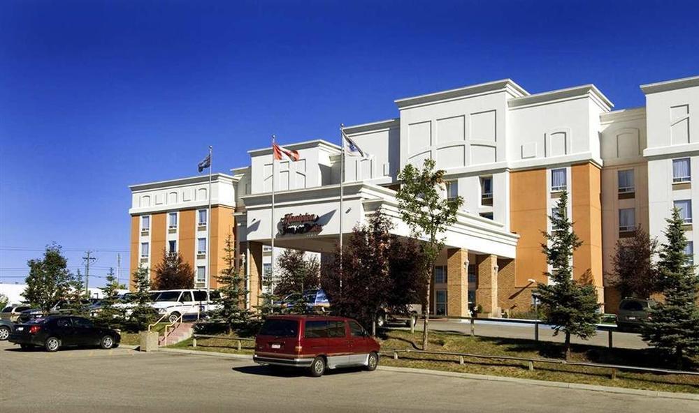 Hampton Inn & Suites By Hilton Calgary-Airport Экстерьер фото