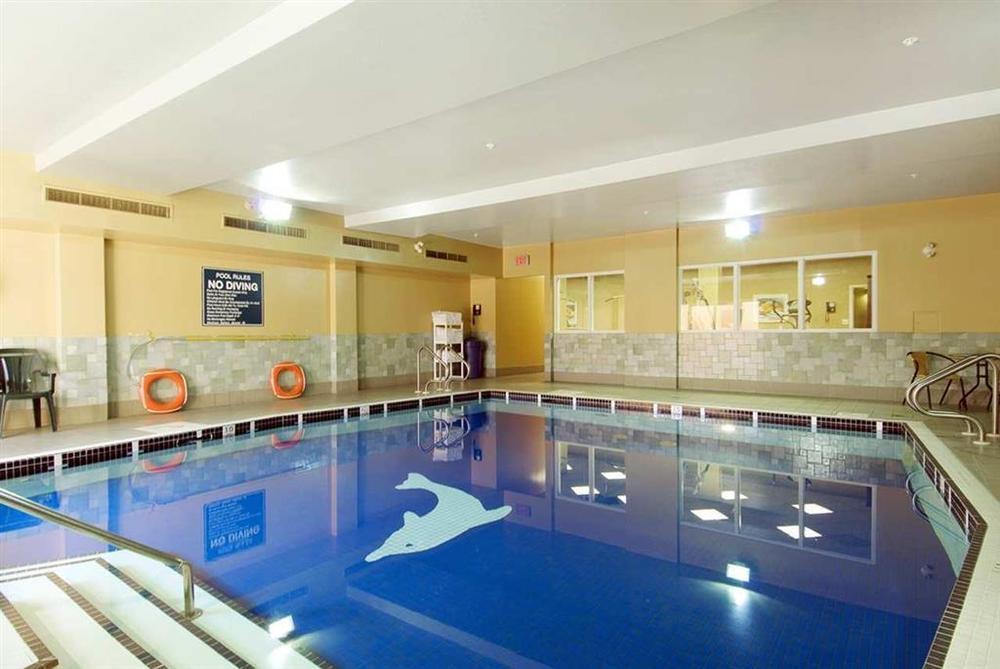 Hampton Inn & Suites By Hilton Calgary-Airport Удобства фото