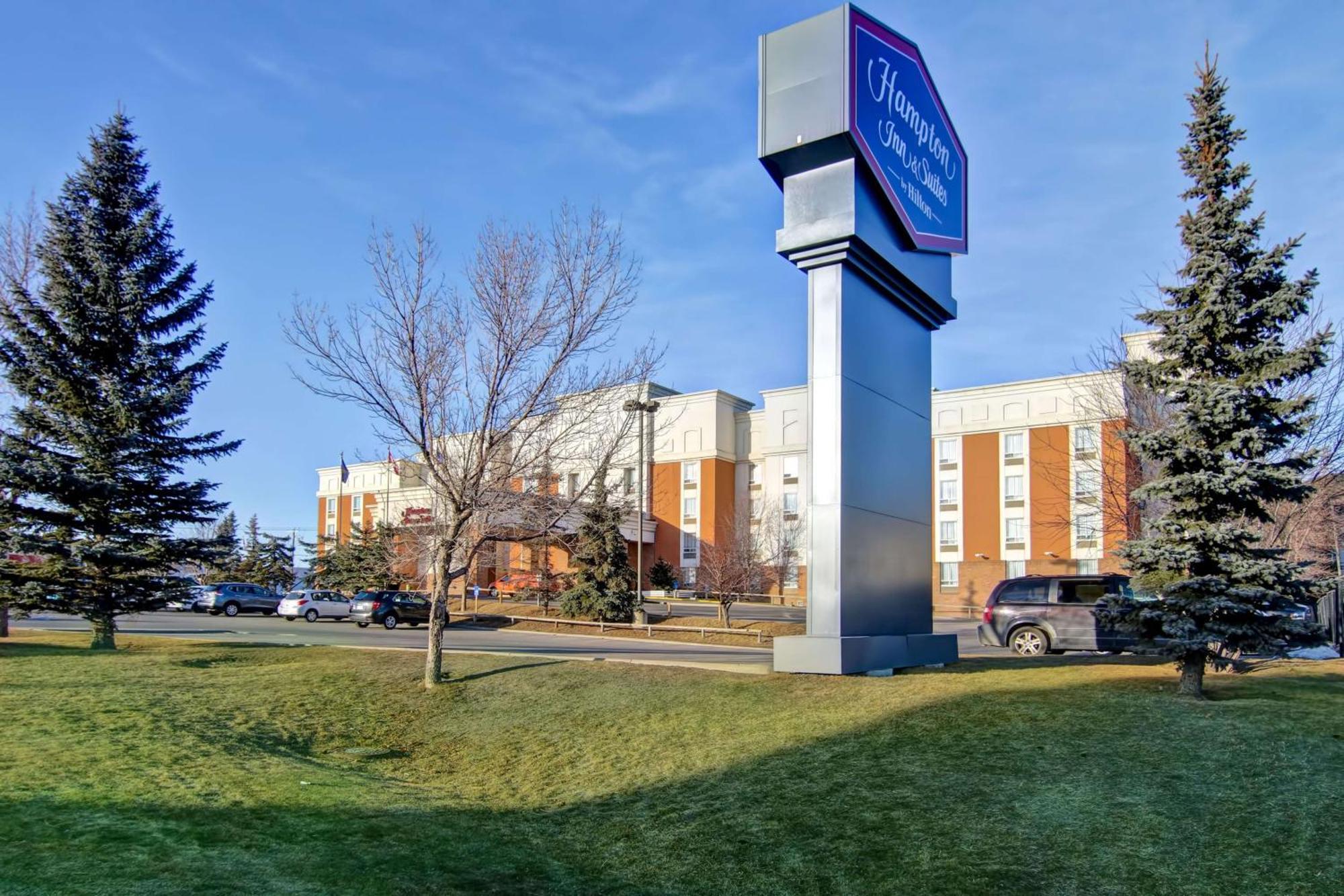Hampton Inn & Suites By Hilton Calgary-Airport Экстерьер фото
